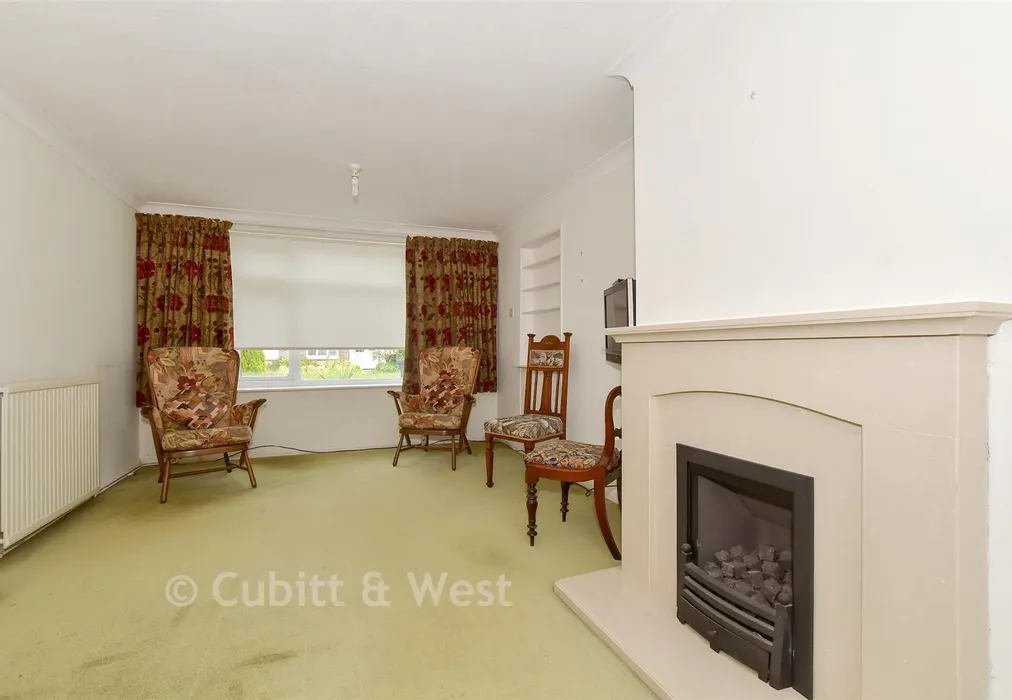 Lounge/Dining Room - Constable Road, Crawley, West Sussex - Wards of Kent