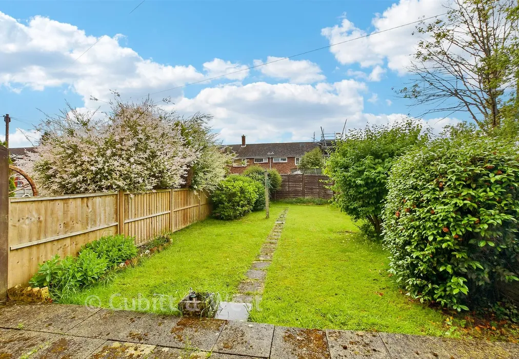 Rear Garden - Constable Road, Crawley, West Sussex - Wards of Kent