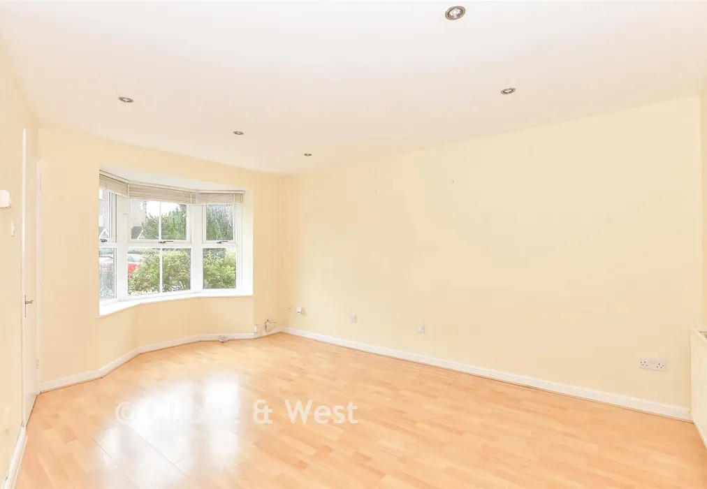 Lounge - Walker Road, Maidenbower, Crawley, West Sussex - Wards of Kent