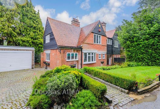 Woodbury Hill, Loughton, Essex - Wards of Kent