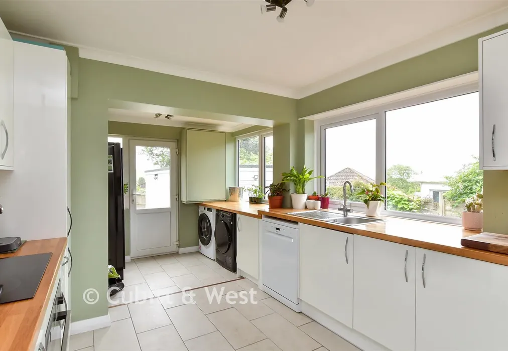 Kitchen - Downs Valley Road, Woodingdean, East Sussex - Wards of Kent