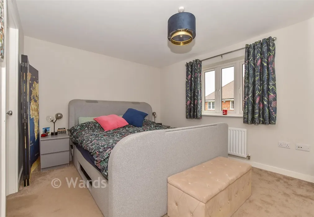 Bedroom 1 - Artisan Road, Headcorn, Kent - Wards of Kent
