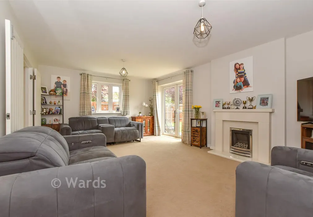 Lounge - Artisan Road, Headcorn, Kent - Wards of Kent