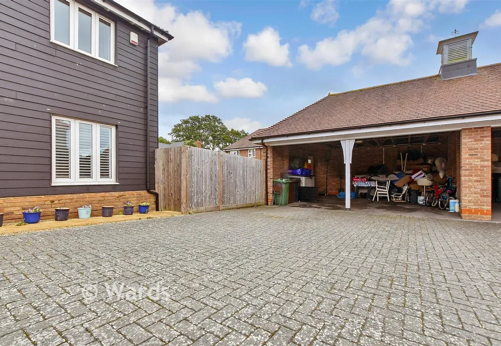 Driveway/Parking - Artisan Road, Headcorn, Kent - Wards of Kent