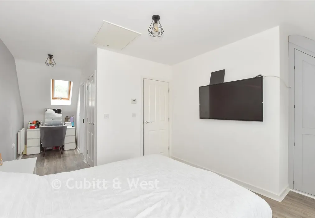 Bedroom 1 - Somerley Drive, Forge Wood, Crawley, West Sussex - Wards of Kent
