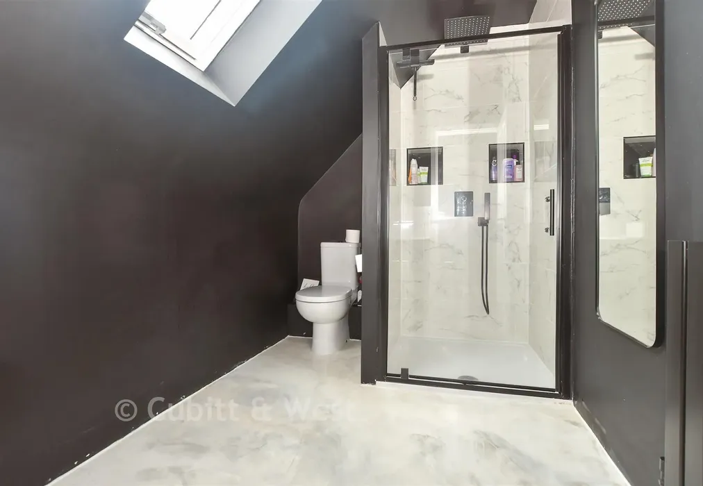 En-Suite Shower Room - Somerley Drive, Forge Wood, Crawley, West Sussex - Wards of Kent
