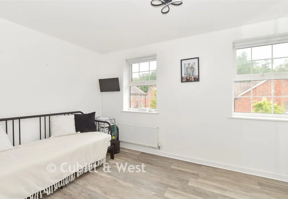Bedroom 3 - Somerley Drive, Forge Wood, Crawley, West Sussex - Wards of Kent