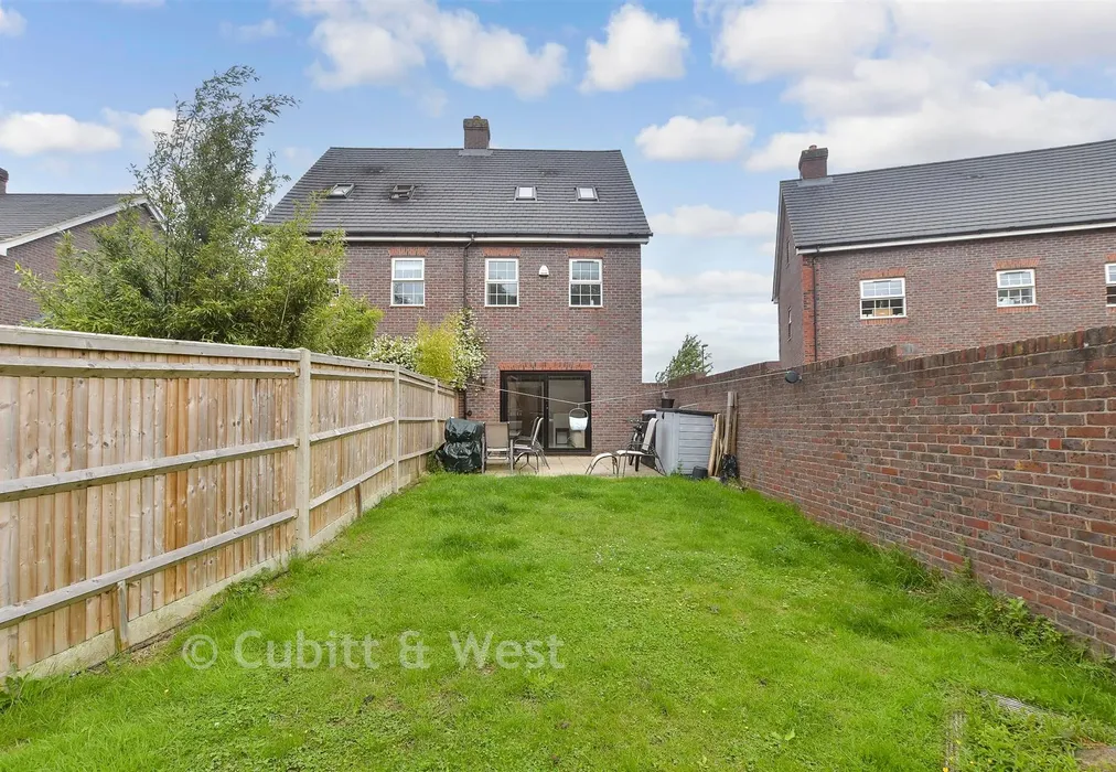 Rear Garden - Somerley Drive, Forge Wood, Crawley, West Sussex - Wards of Kent