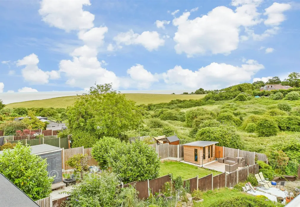 Sea Views To Rear - Baldwin Road, Minster-On-Sea, Kent - Wards of Kent