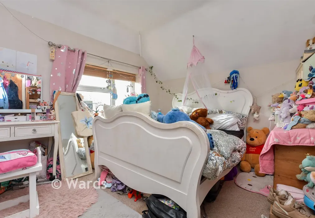 Bedroom 2 - James Close, Ash, Kent - Wards of Kent