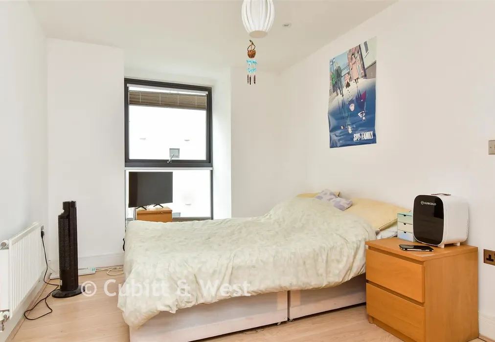 Bedroom 2 - Dyke Road, Brighton, East Sussex - Wards of Kent