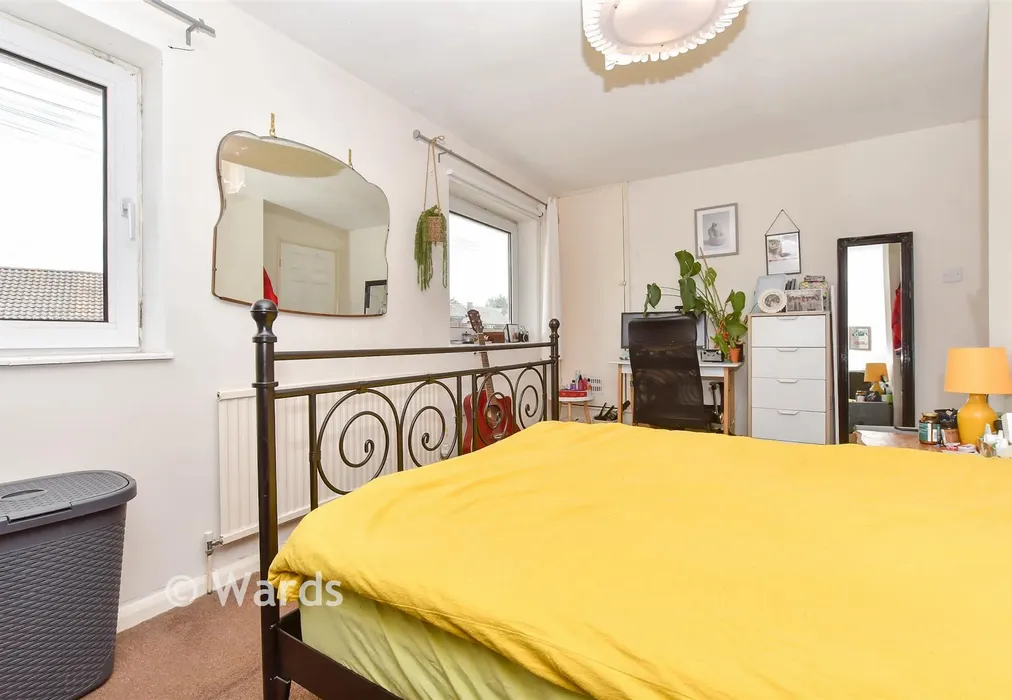 Bedroom 1 - Wife Of Bath Hill, Canterbury, Kent - Wards of Kent