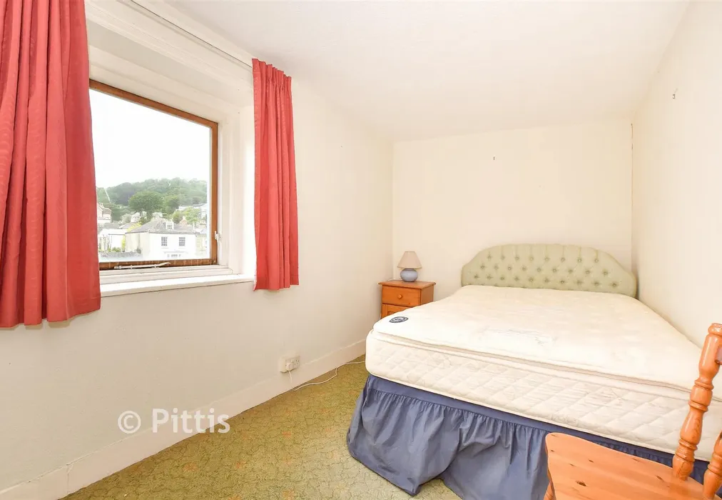 Bedroom 3 - High Street, Ventnor, Isle of Wight - Wards of Kent