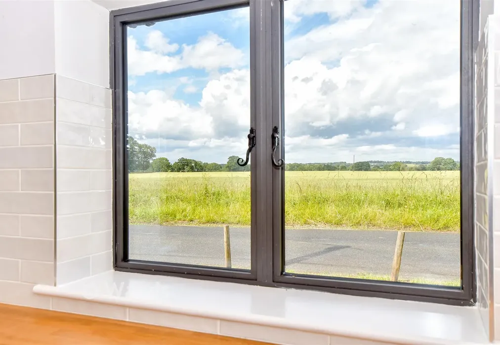 Internal Lifestyle Photograph - Plumtree Road, Headcorn, Ashford, Kent - Wards of Kent