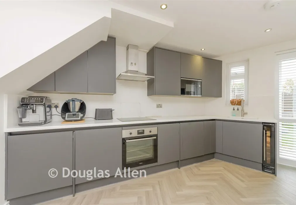 Lounge/Diner/Kitchen - Arrowsmith Path, Chigwell, Essex - Wards of Kent