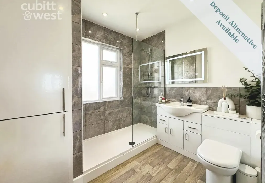 Shower Room - OPEN HOUSE FULLY BOOKED, Warren Road, BN2 - Wards of Kent