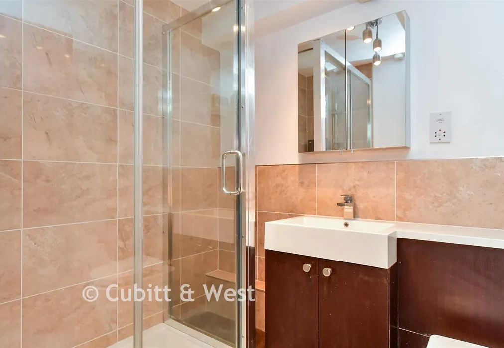 Shower Room - Park Crescent Place, Brighton, East Sussex - Wards of Kent