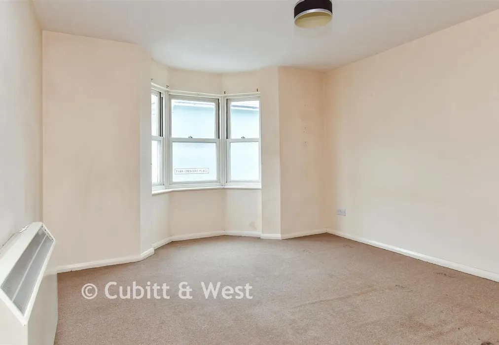 Lounge - Park Crescent Place, Brighton, East Sussex - Wards of Kent