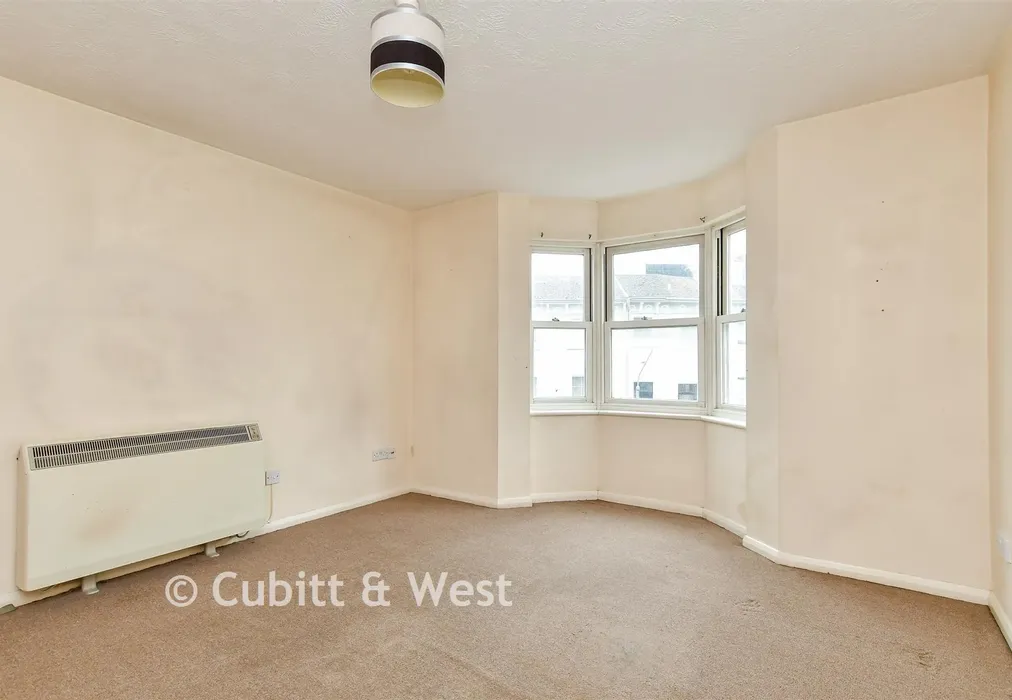 Lounge - Park Crescent Place, Brighton, East Sussex - Wards of Kent