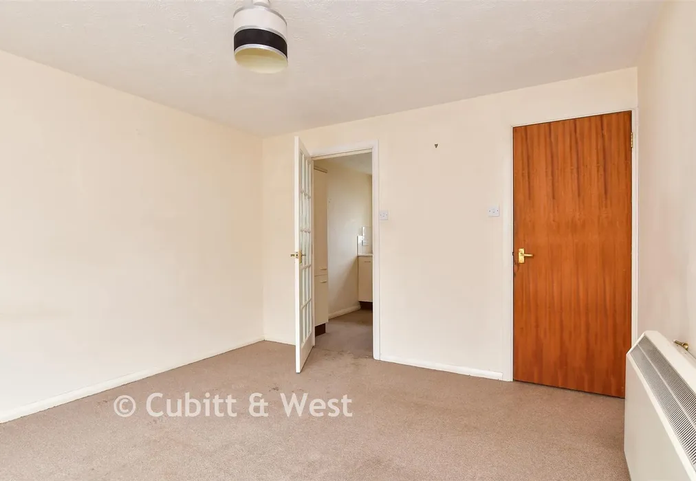 Lounge - Park Crescent Place, Brighton, East Sussex - Wards of Kent