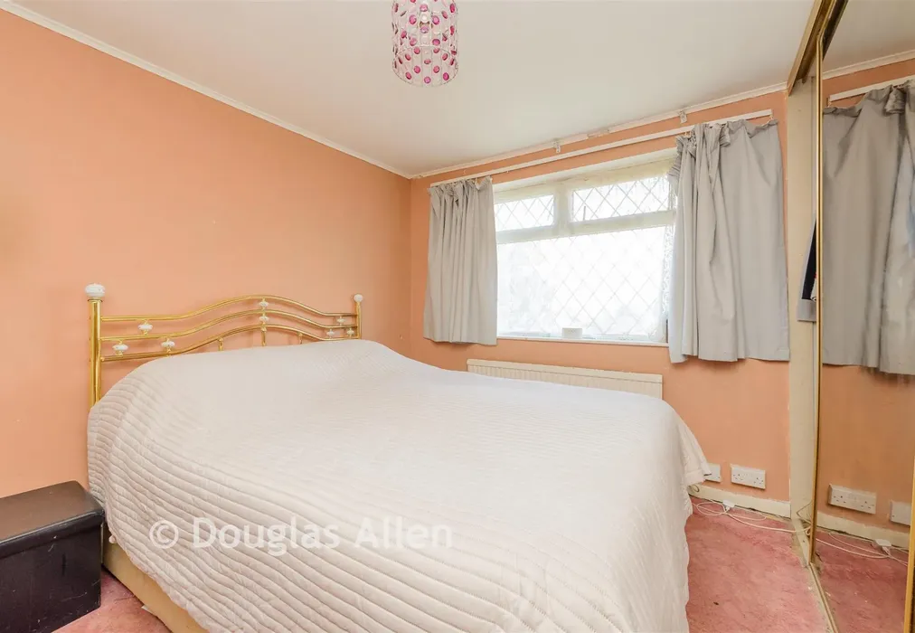 Bedroom 1 - Belmont Avenue, Wickford, Essex - Wards of Kent