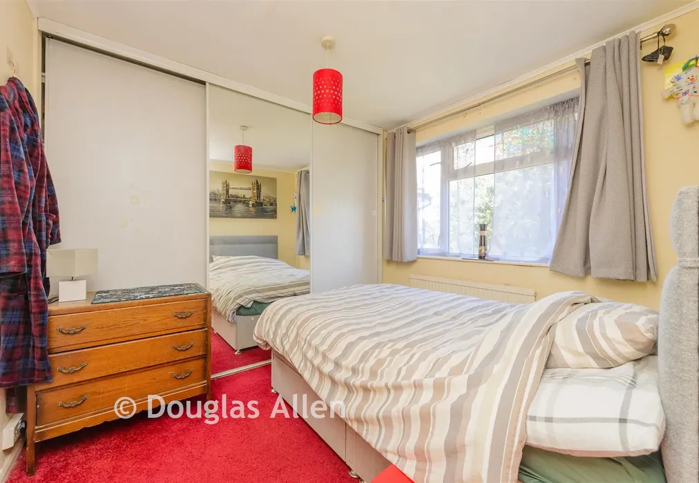 Bedroom 2 - Belmont Avenue, Wickford, Essex - Wards of Kent