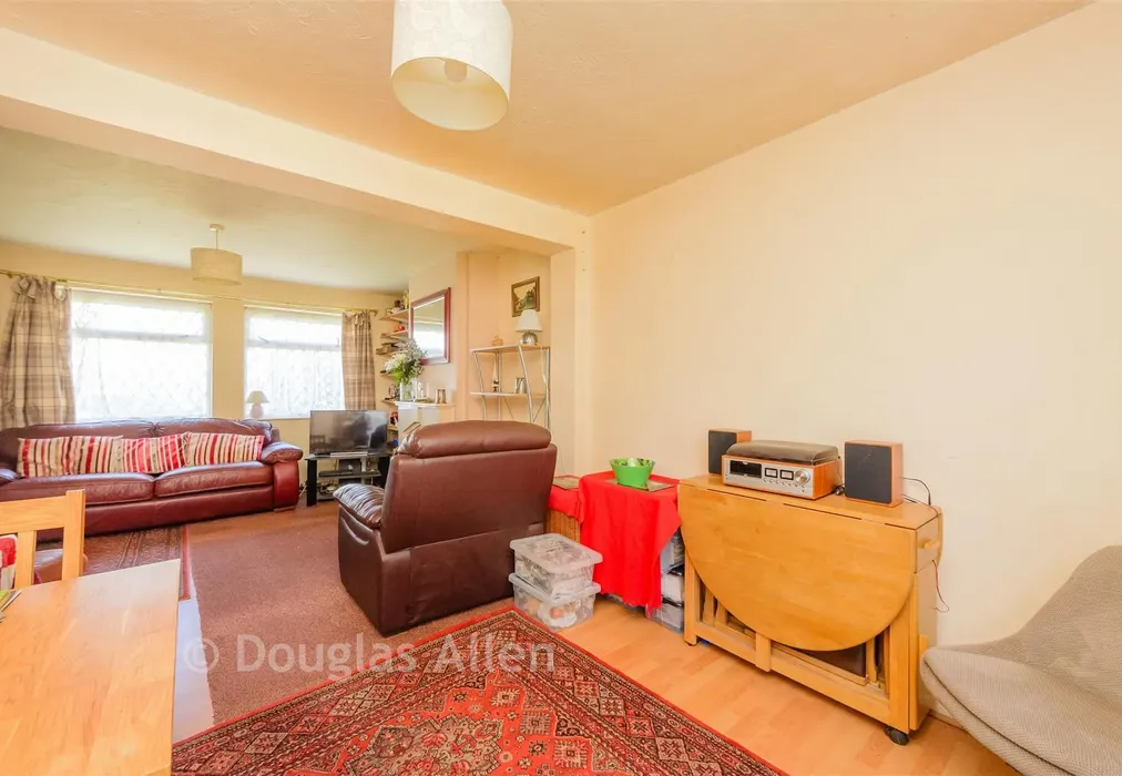 Dining Area - Belmont Avenue, Wickford, Essex - Wards of Kent