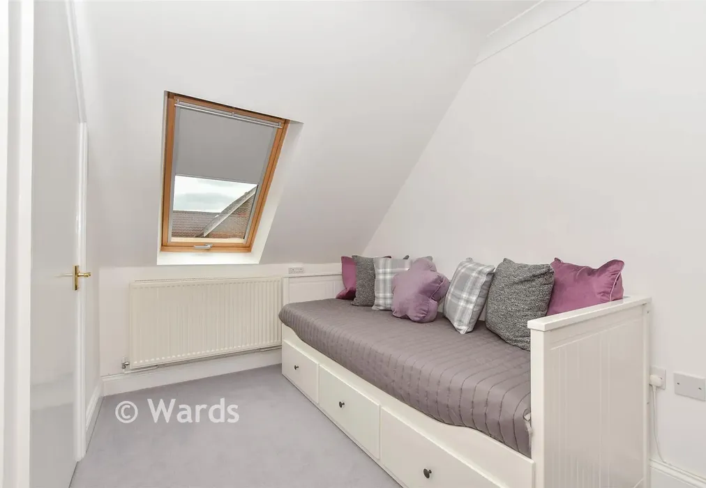 Bedroom 3 - Brisley Court, Kingsnorth, Kent - Wards of Kent