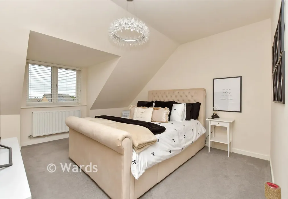 Bedroom 1 - Belgrave Avenue, Minster-On-Sea, Kent - Wards of Kent