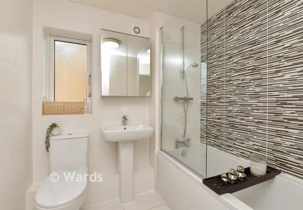 Bathroom - Belgrave Avenue, Minster-On-Sea, Kent - Wards of Kent