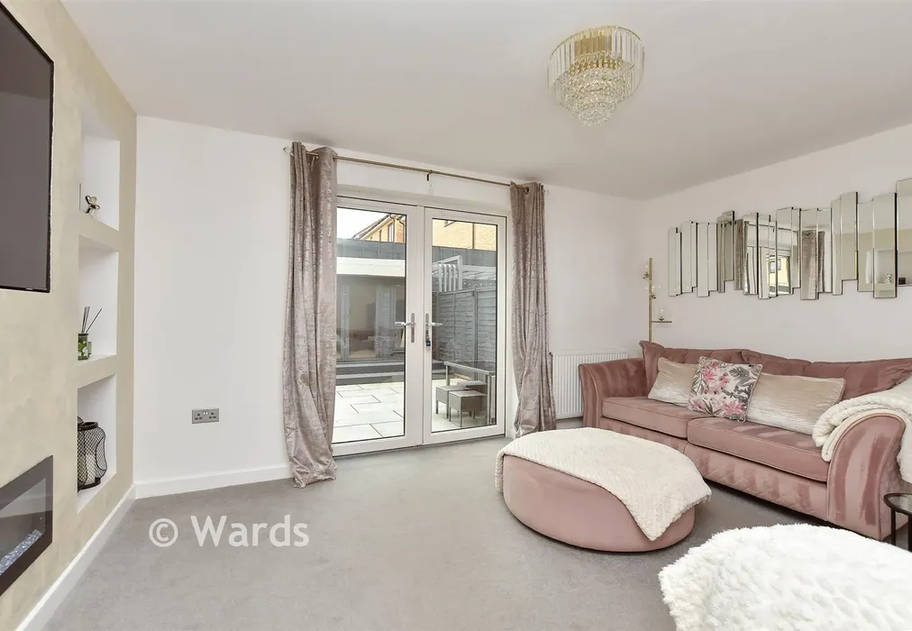 Lounge - Belgrave Avenue, Minster-On-Sea, Kent - Wards of Kent