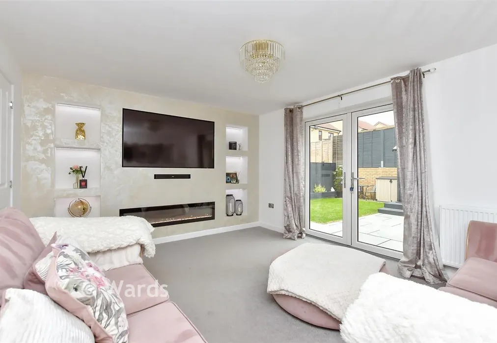 Lounge - Belgrave Avenue, Minster-On-Sea, Kent - Wards of Kent