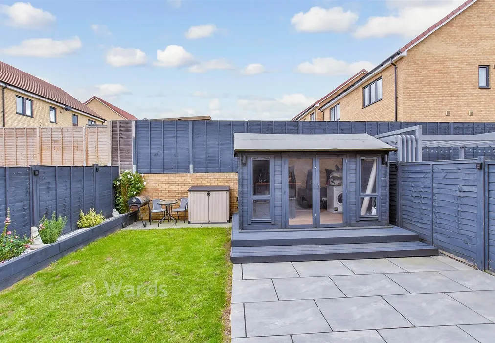 Rear Garden - Belgrave Avenue, Minster-On-Sea, Kent - Wards of Kent
