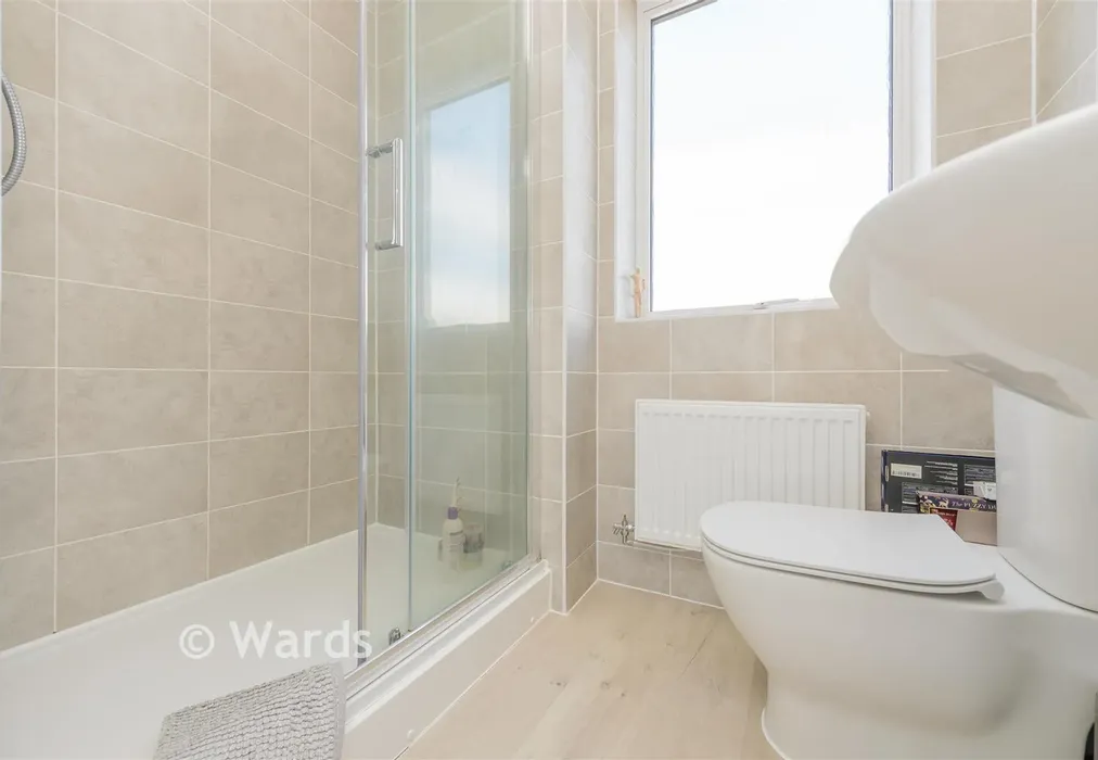 En-Suite Shower Room - Embleton Lane, Castle Hill, Kent - Wards of Kent