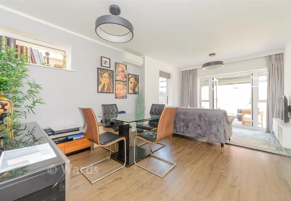 Family Room - Embleton Lane, Castle Hill, Kent - Wards of Kent