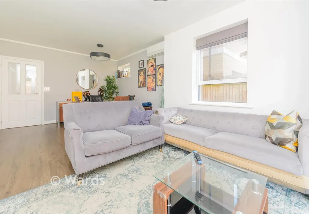 Family Room - Embleton Lane, Castle Hill, Kent - Wards of Kent