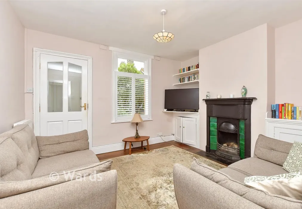 Lounge - St. Mary's Road, Faversham, Kent - Wards of Kent