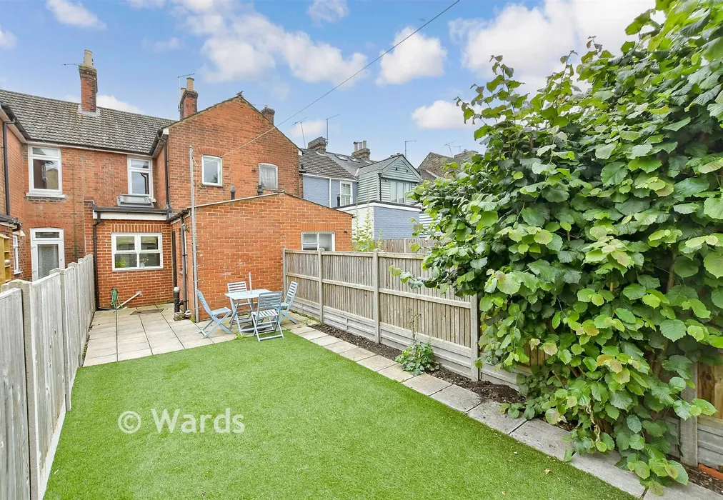Rear Garden - St. Mary's Road, Faversham, Kent - Wards of Kent