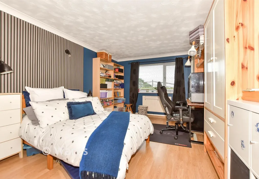 Bedroom 2 - Crimond Avenue, Dymchurch, Romney Marsh, Kent - Wards of Kent