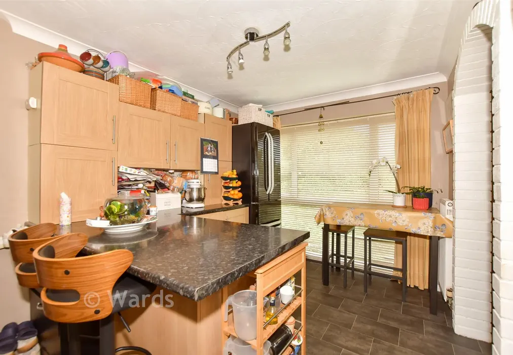 Kitchen - Crimond Avenue, Dymchurch, Romney Marsh, Kent - Wards of Kent
