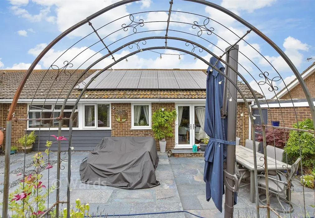 External Lifestyle Photograph - Crimond Avenue, Dymchurch, Romney Marsh, Kent - Wards of Kent