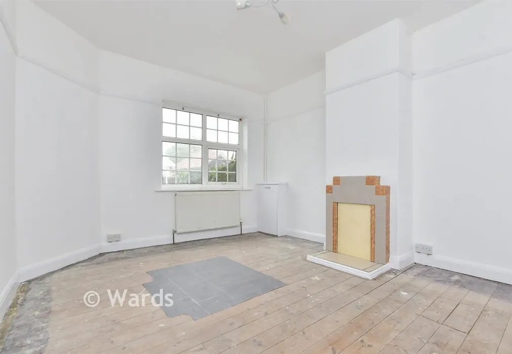 Bedroom 1 - Marrose Avenue, Ramsgate, Kent - Wards of Kent