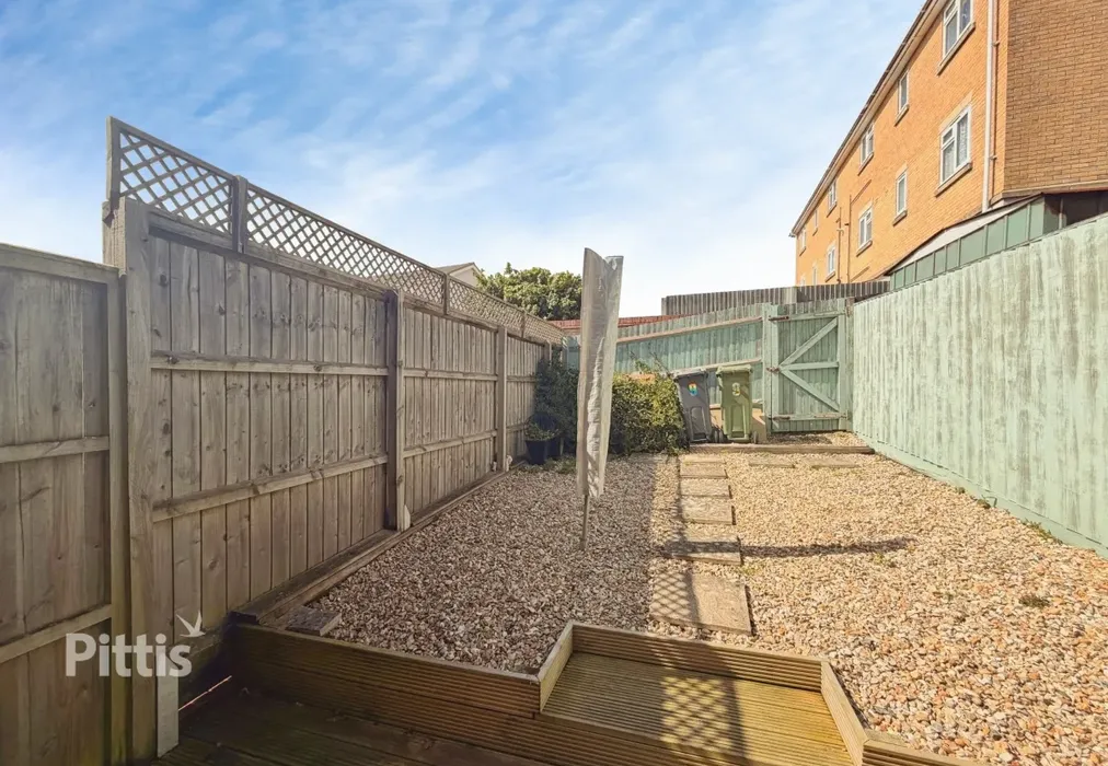  - Medina View East Cowes PO32 - Wards of Kent