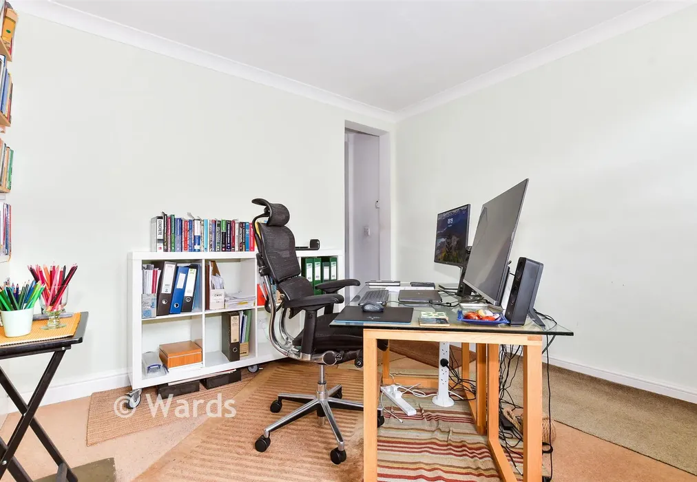 Lounge - Bower Street, Maidstone, Kent - Wards of Kent