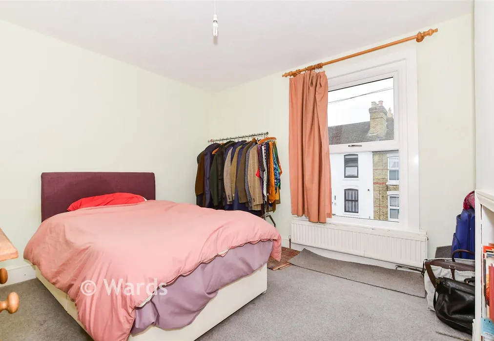 Bedroom 2 - Bower Street, Maidstone, Kent - Wards of Kent