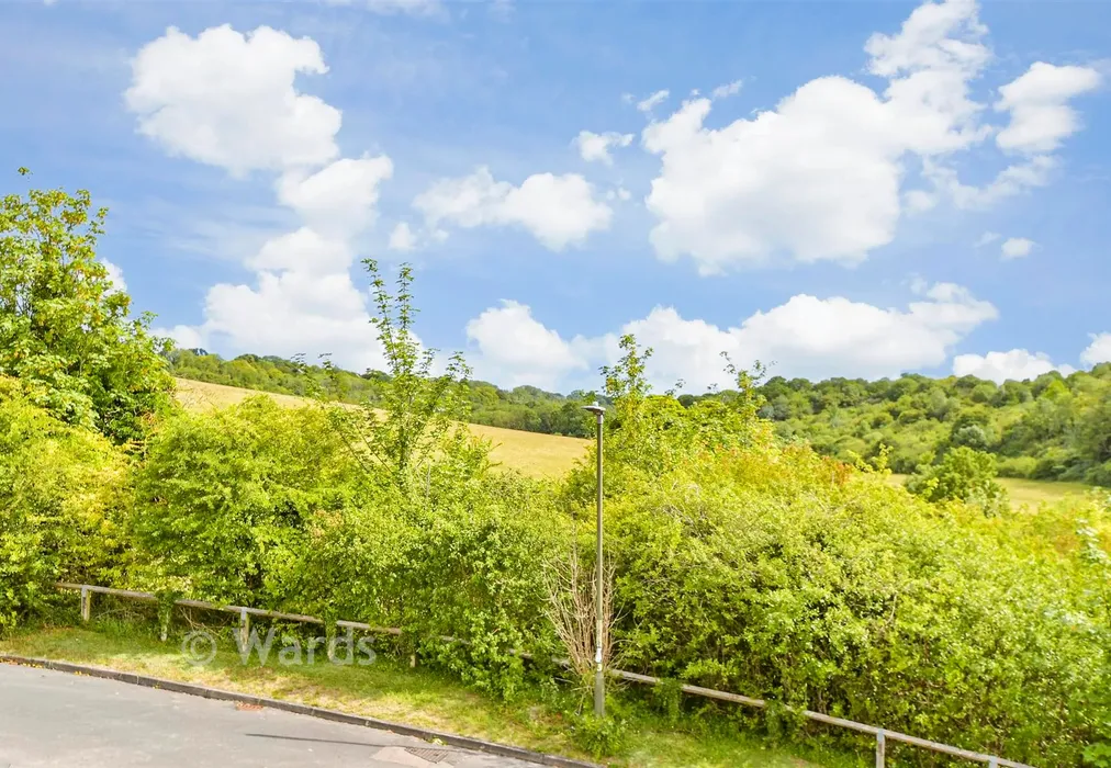 Views To Front - Concord Avenue, Chatham, Kent - Wards of Kent
