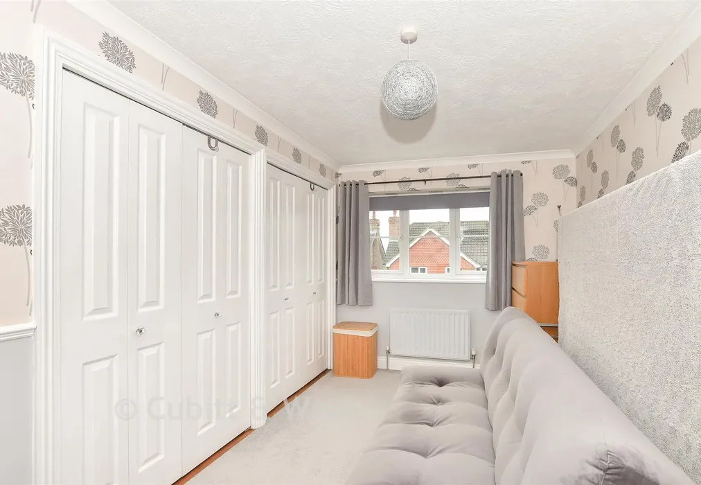 Bedroom 1 - Richmond Way, East Grinstead, West Sussex - Wards of Kent