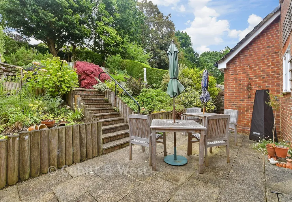 Rear Garden - Richmond Way, East Grinstead, West Sussex - Wards of Kent