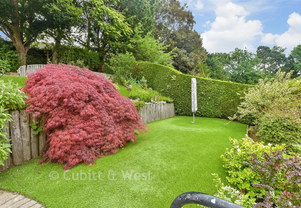 Rear Garden - Richmond Way, East Grinstead, West Sussex - Wards of Kent