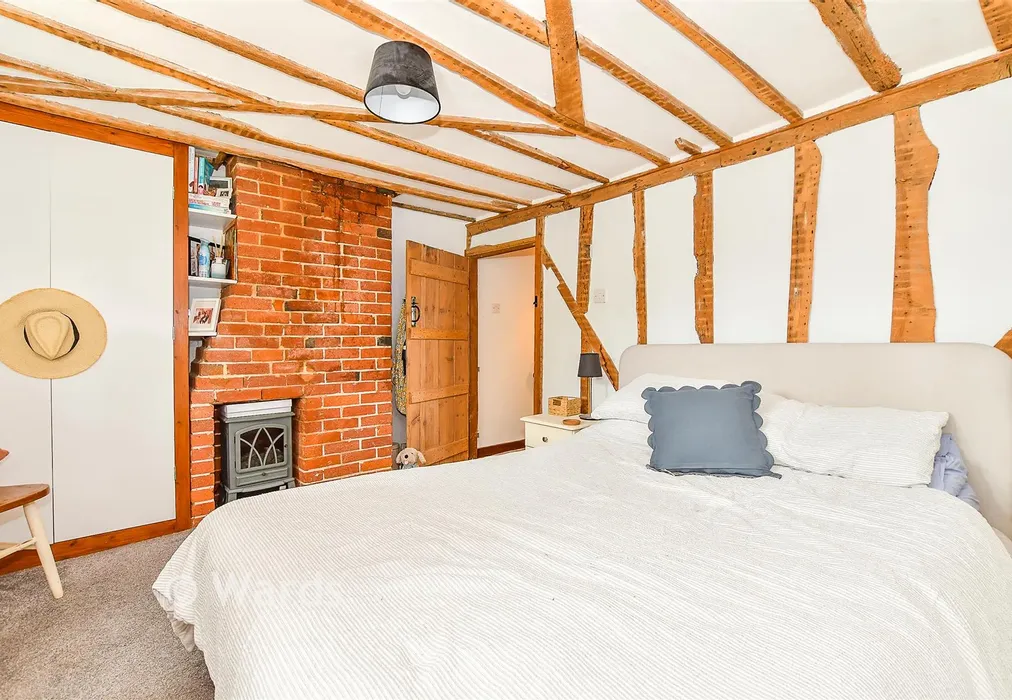 Bedroom 1 - Frensham Road, Rolvenden Layne, Cranbrook, Kent - Wards of Kent
